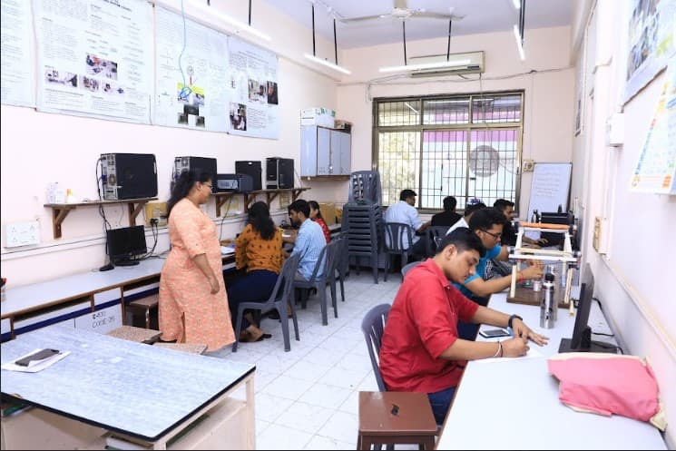 R.D. & S.H. National College And S.W.A. Science College Mumbai Classes & labs photo 1